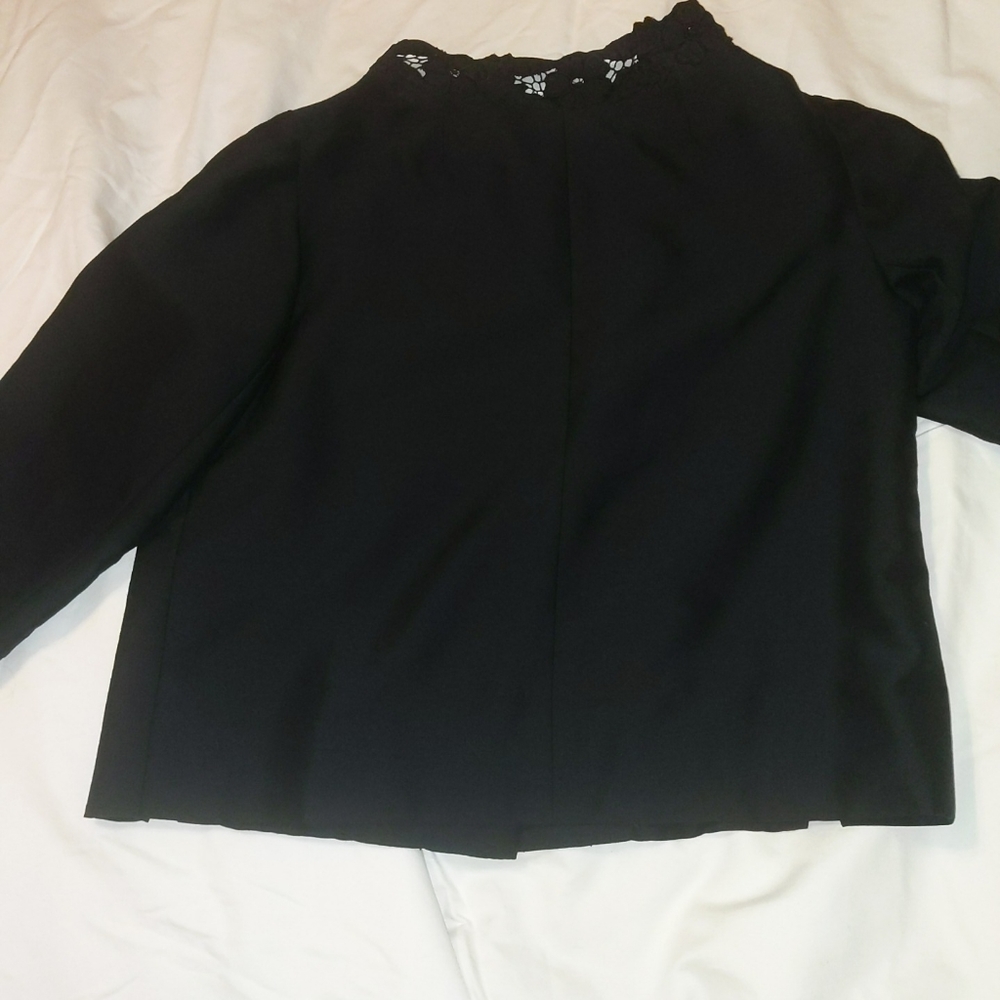Black Vintage Cropped Chinese Jacket - Picture 2 of 9